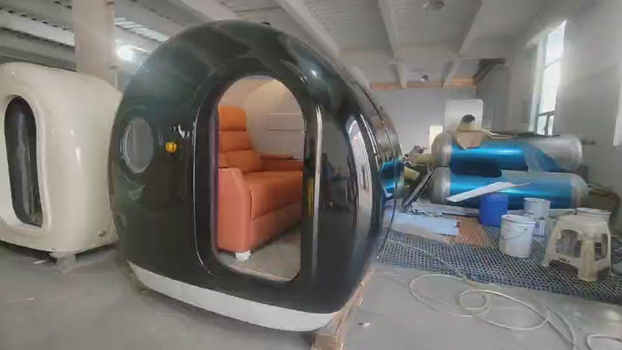 DR.FUJI hard-shell hyperbaric chamber interior demonstration